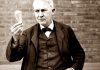 La Oscuridad Queda Atrás! Edison Ilumina el Mundo con su Revolucionaria Bombilla Eléctrica invento de la bombilla edison